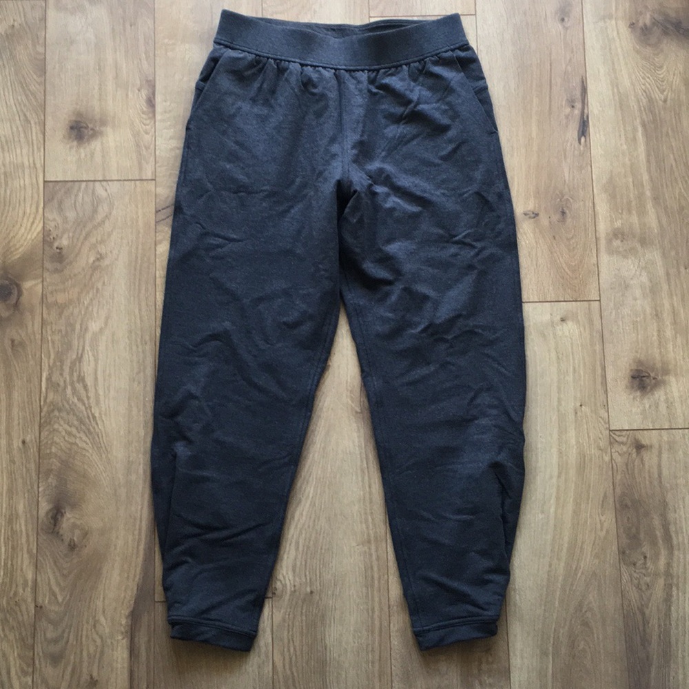 NWOT lululemon athletica Twisted & Tucked Pant sz6